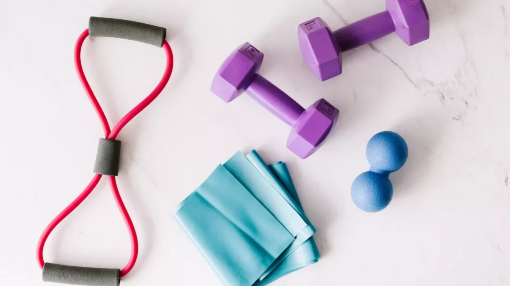 Equipamentos de atividade física: A expectativa de um novo eu por trás da psicologia do abandono.